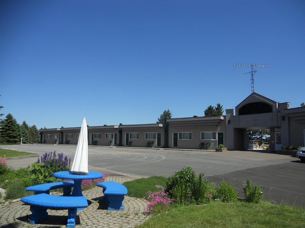 Motel Normandie Louiseville Esterno foto