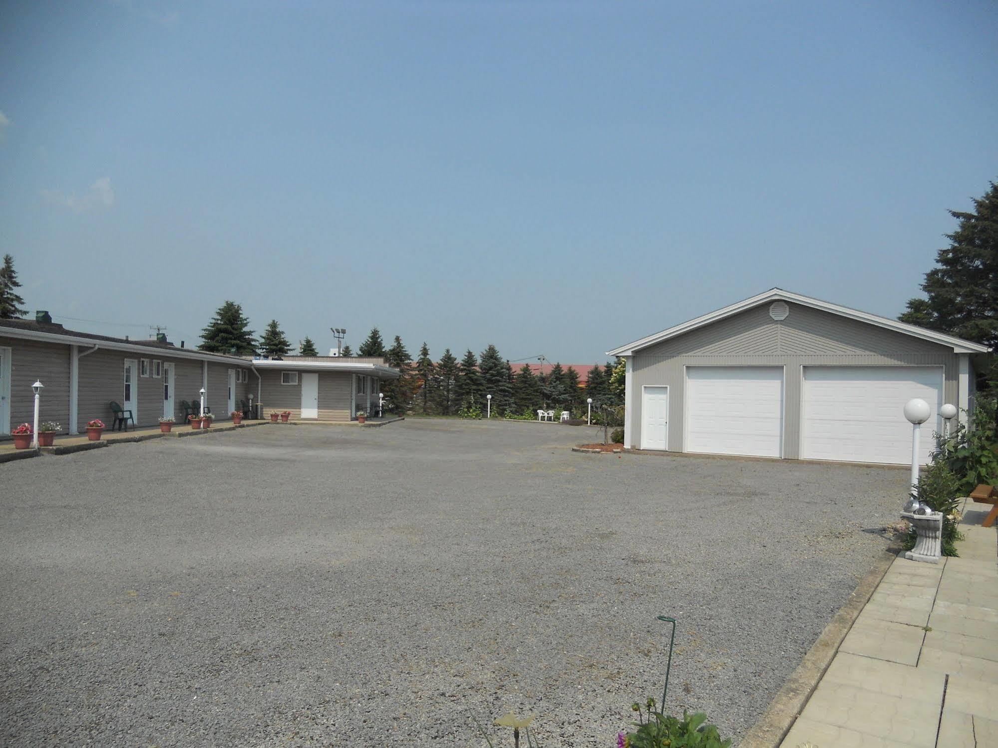 Motel Normandie Louiseville Esterno foto