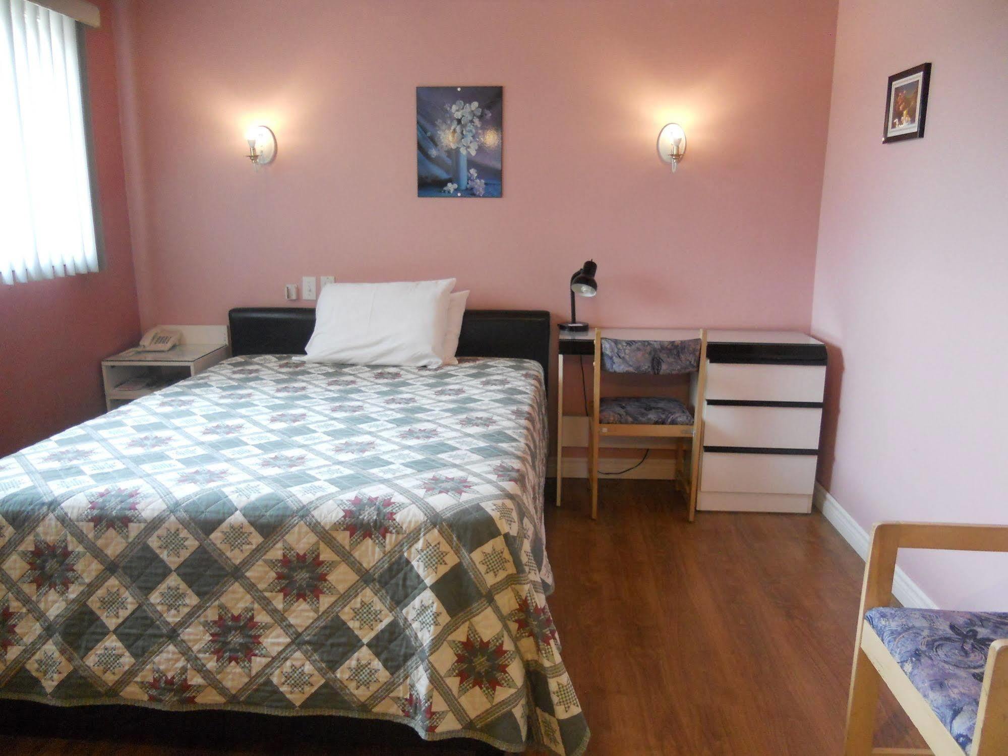 Motel Normandie Louiseville Esterno foto