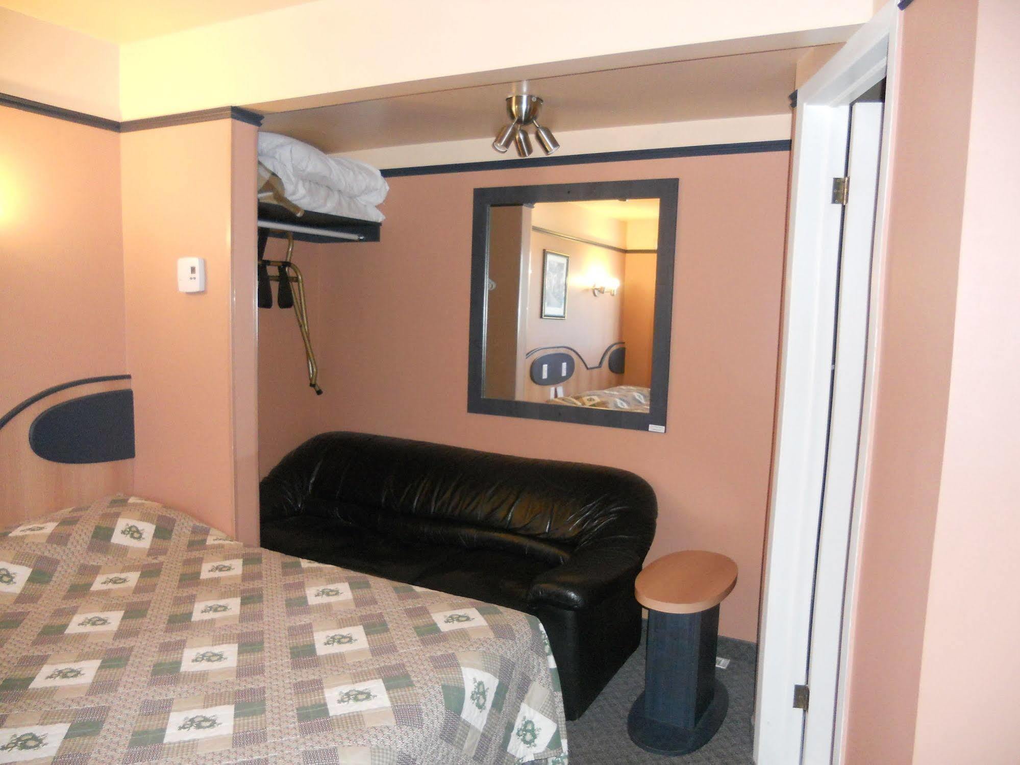 Motel Normandie Louiseville Esterno foto